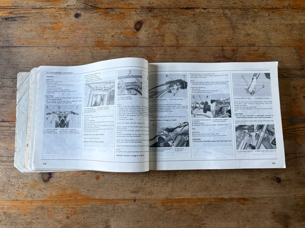 Honda CRF450R Owner’s Maintenance Manual – Genuine Honda – Multilingual