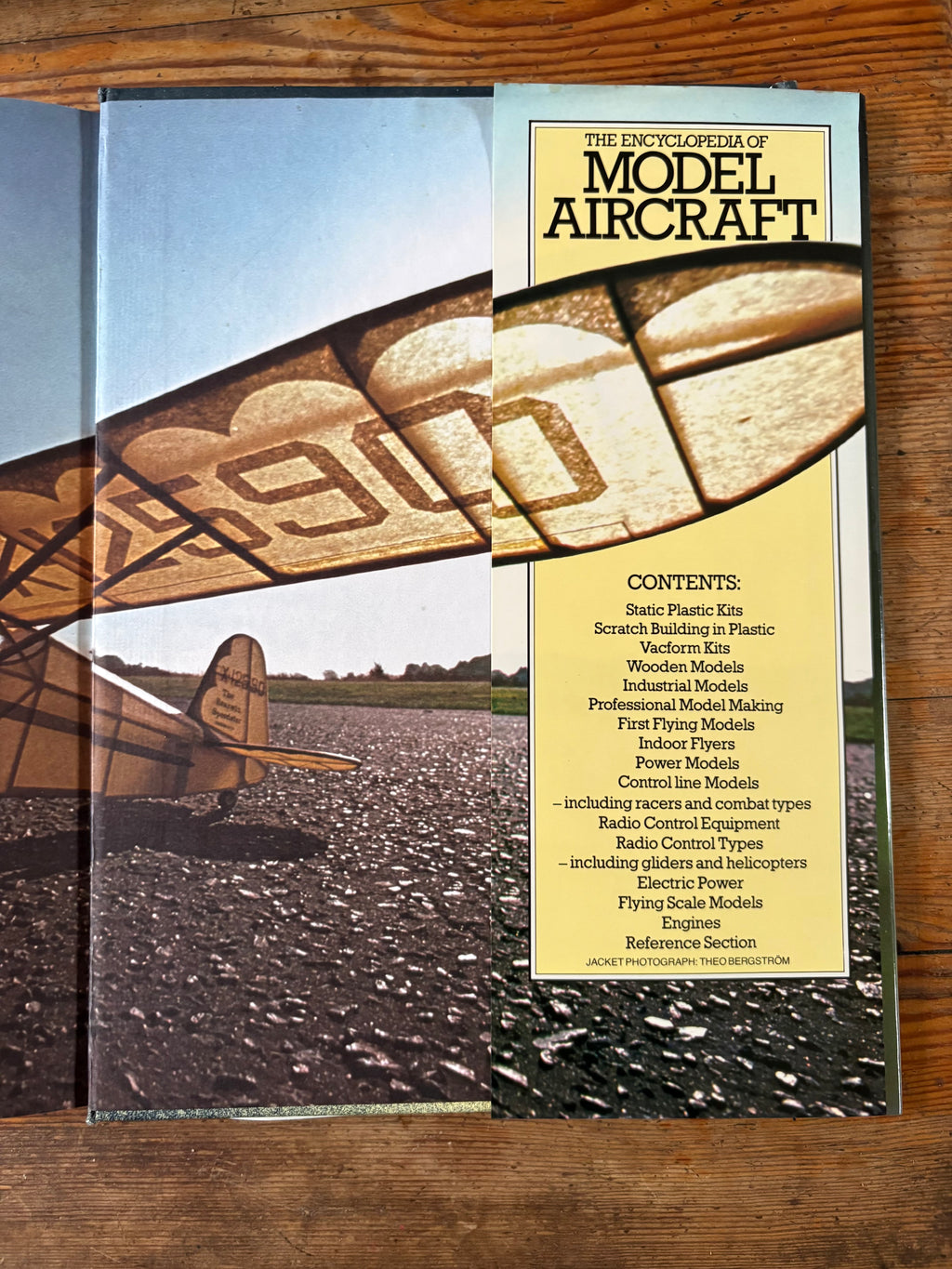 The Encyclopedia of Model Aircraft by Vic Smeed